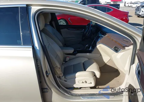 2013 Cadillac Xts Premium z USA, uszkodzony, nr VIN 2G61S5S35D9204200